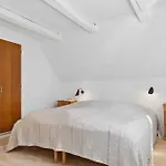 别墅 Spacious On A Large Natural Plot