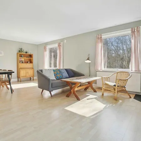 Spacious On A Large Natural Plot Βίλα Langedeby