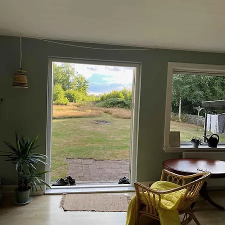 Βίλα Spacious On A Large Natural Plot *