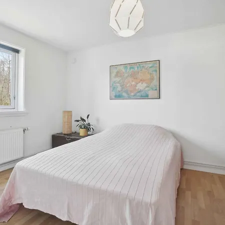 Βίλα Spacious On A Large Natural Plot