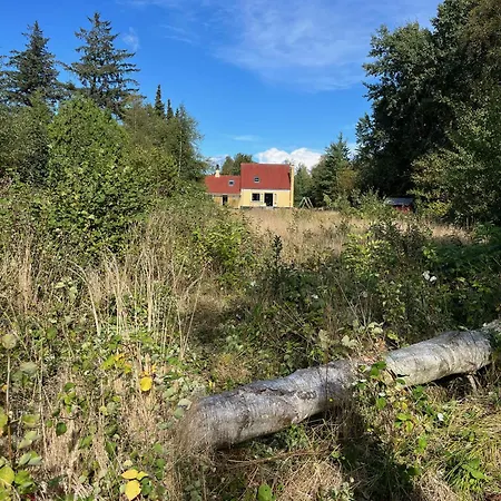 Βίλα Spacious On A Large Natural Plot *