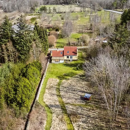 Вилла Spacious On A Large Natural Plot