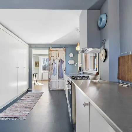 Villa Spacious On A Large Natural Plot