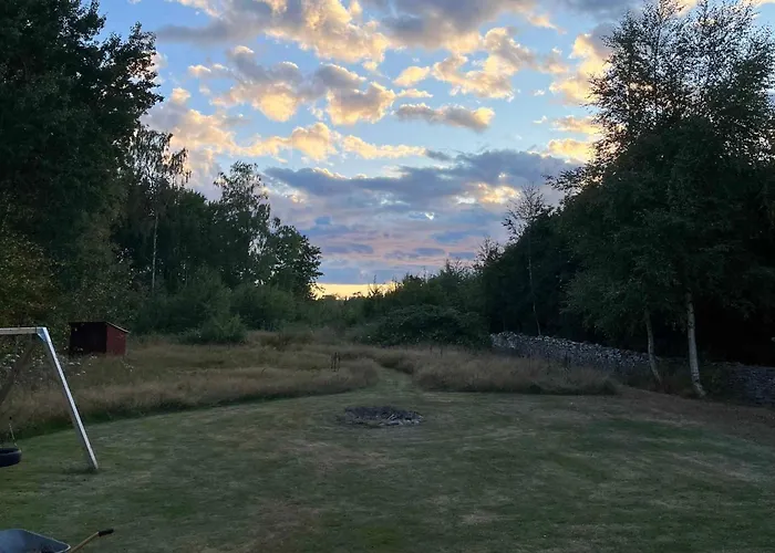 Вилла Spacious On A Large Natural Plot *